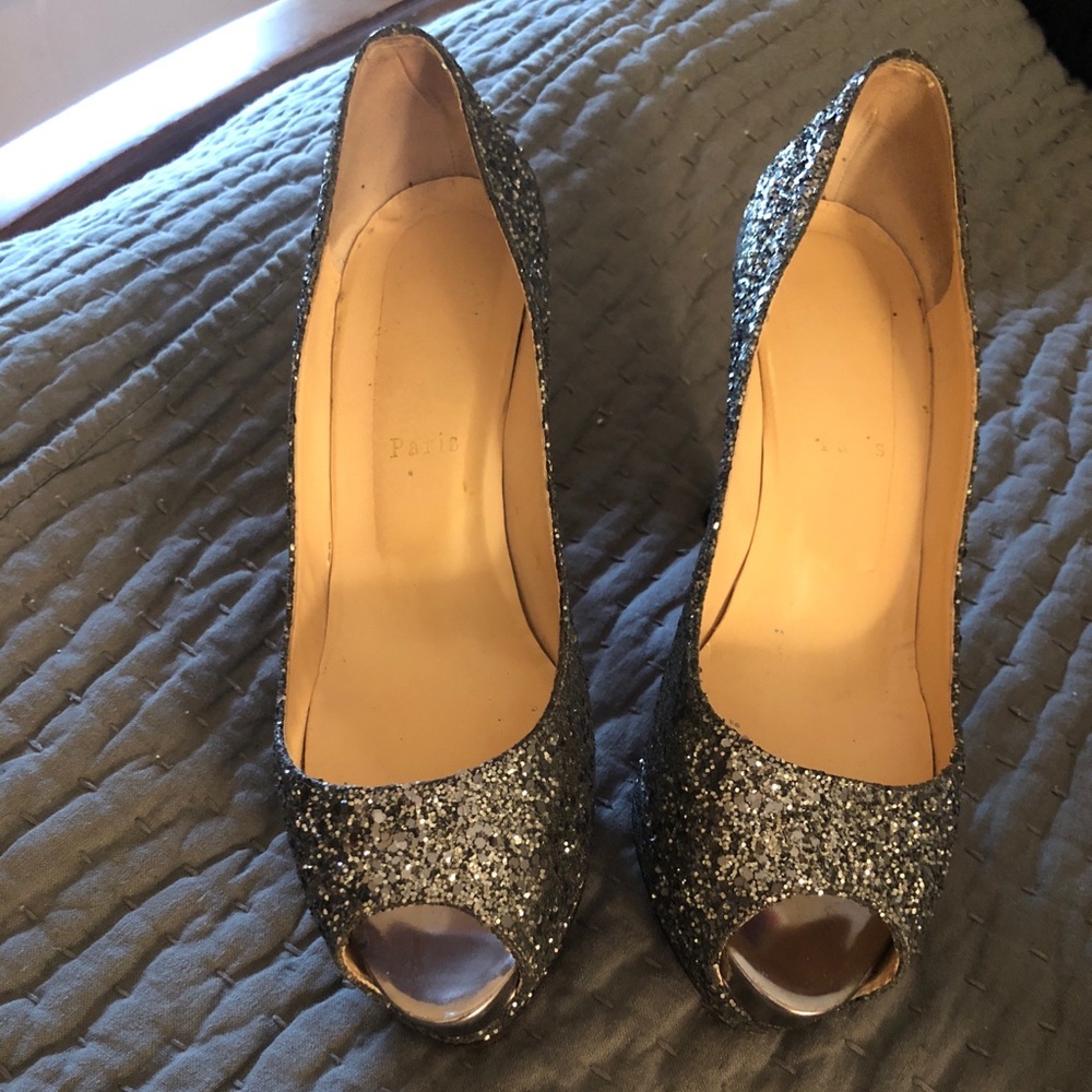 Authentic Christian Louboutin glitter heels 10B.